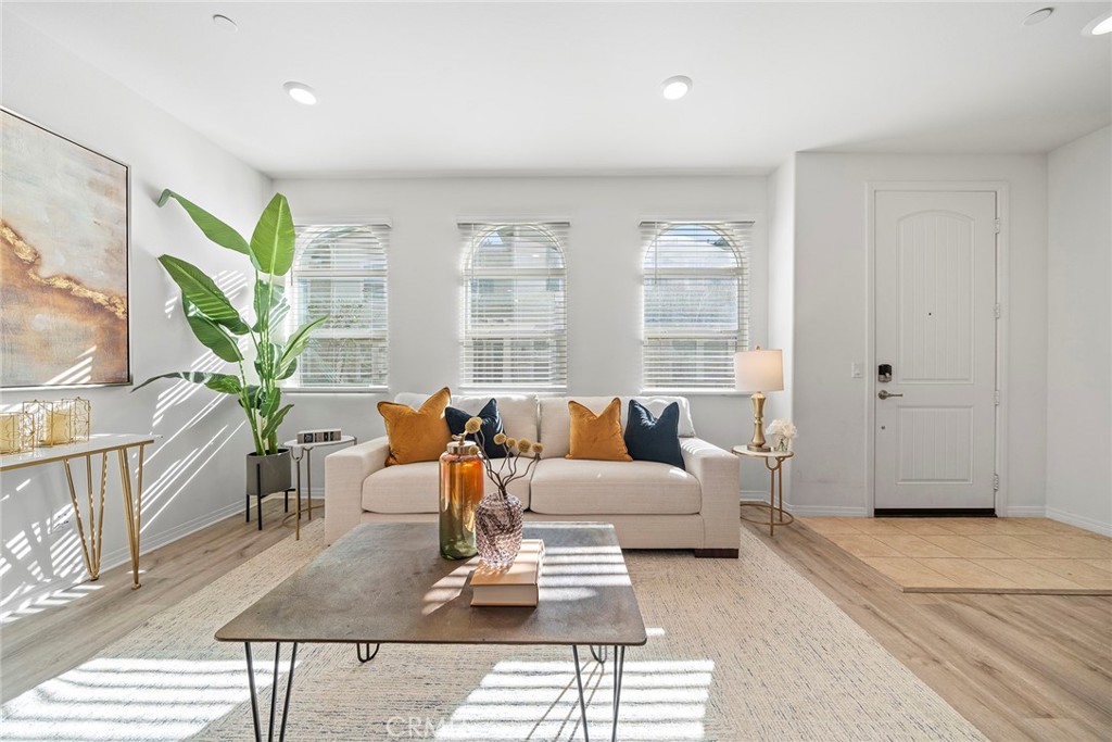 16022 Voyager Avenue