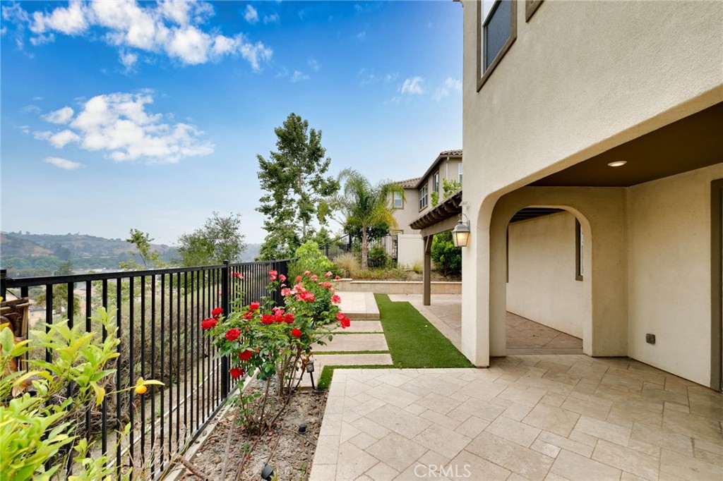 21109 Willow Heights Drive