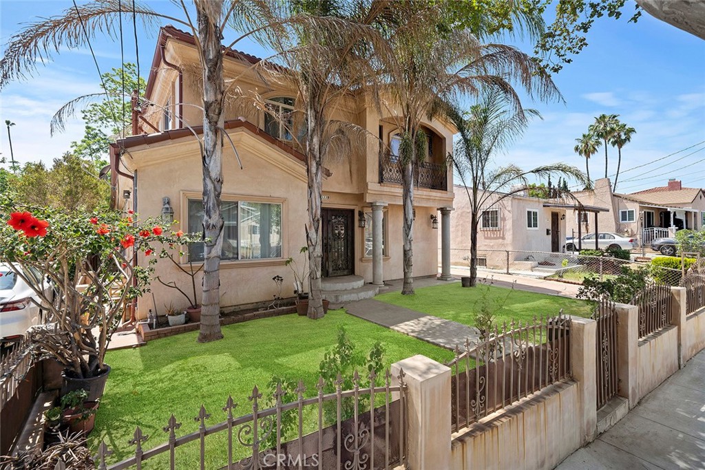 3339 Dorchester Avenue