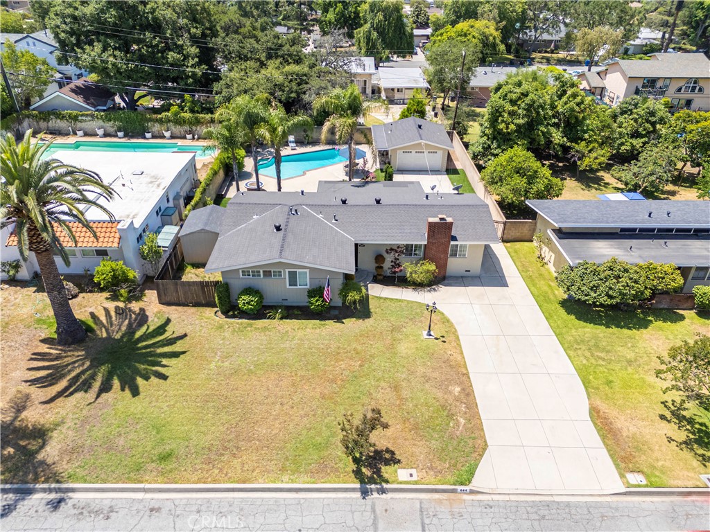 644 E Mountain View Avenue