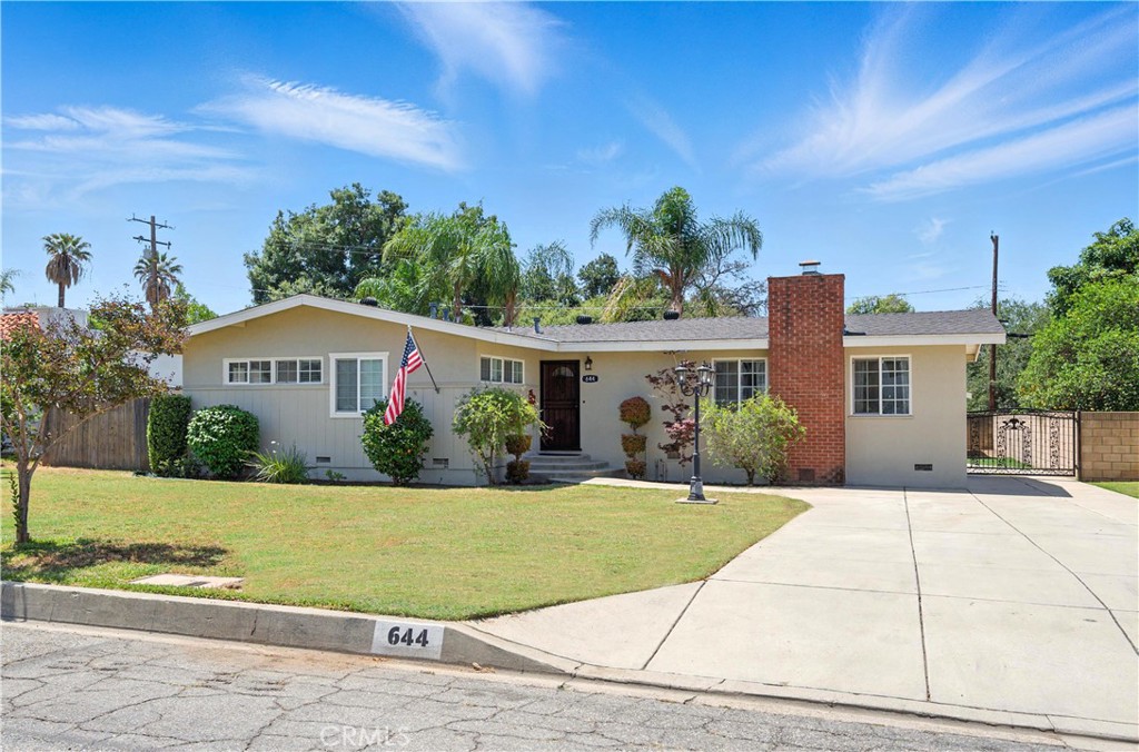 644 E Mountain View Avenue