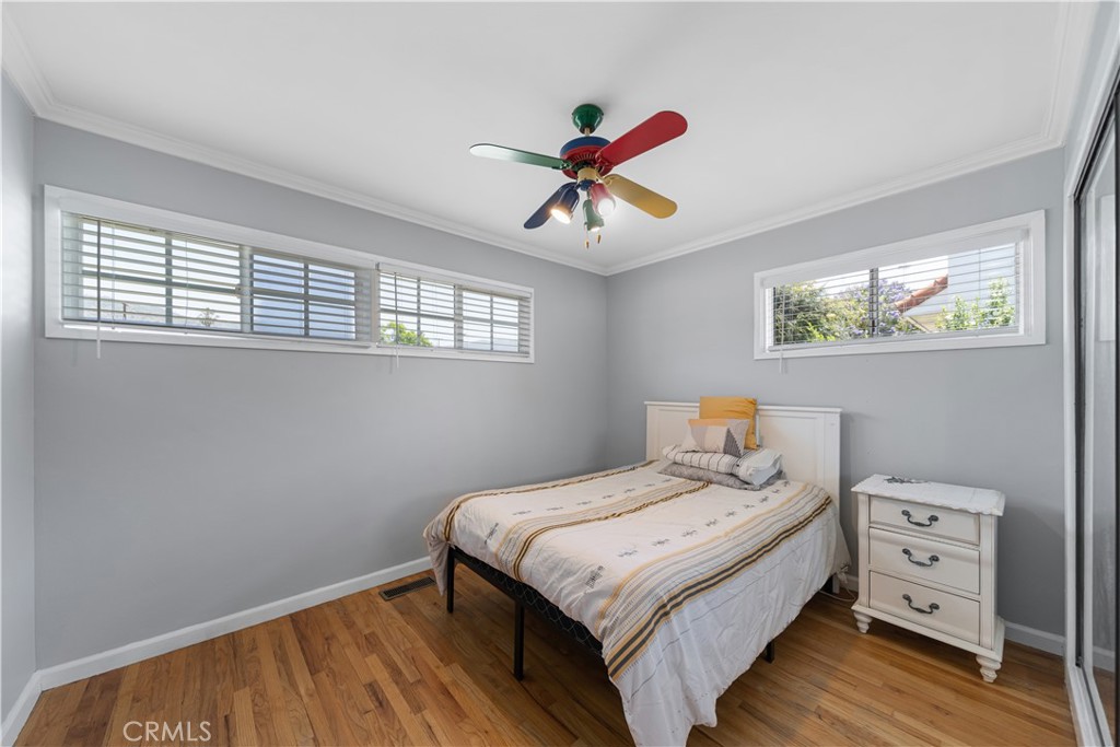 644 E Mountain View Avenue