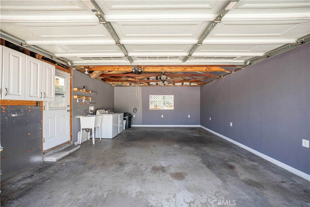 644 E Mountain View Avenue