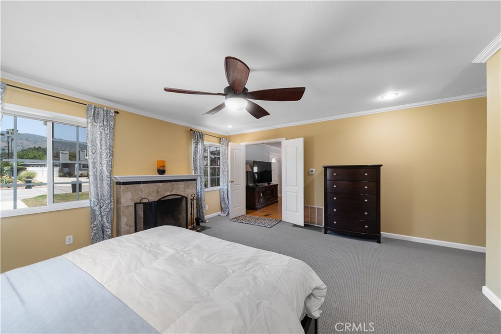 644 E Mountain View Avenue