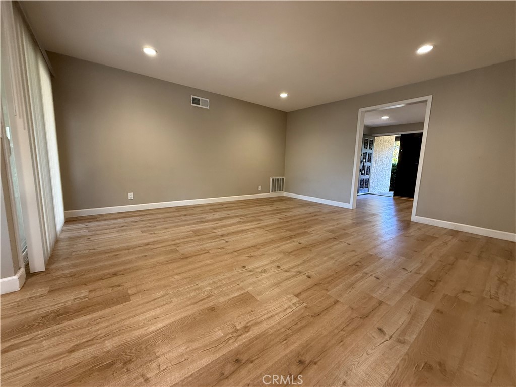 85 W Norman Avenue