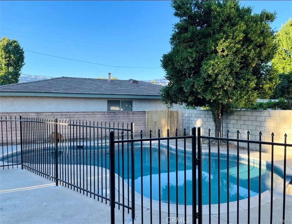 85 W Norman Avenue