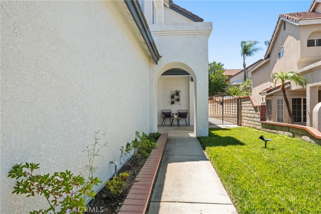 18024 Longhorn Lane