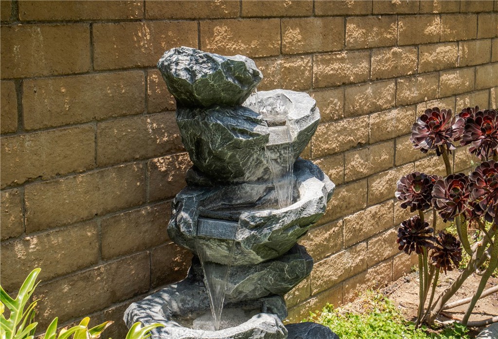 5793 Prairie Falcon Drive