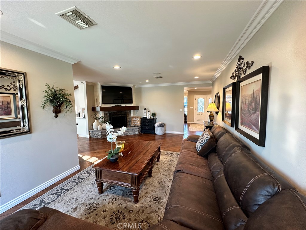 832 Prima Vera Road