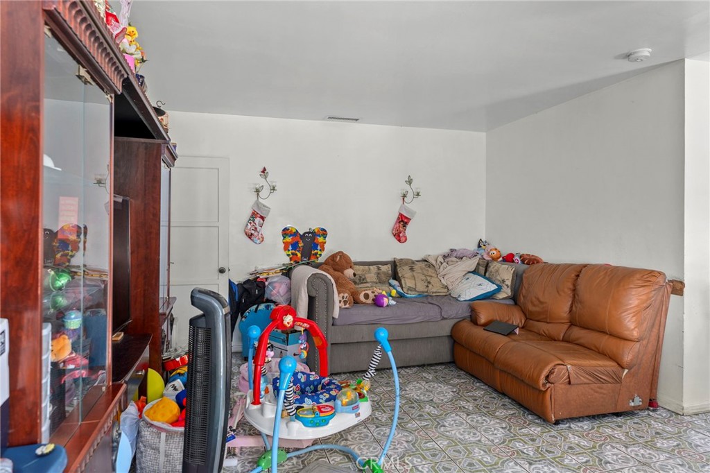 14057 Ohio Street
