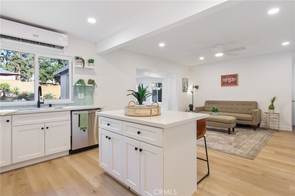 208 S Gaffney Avenue