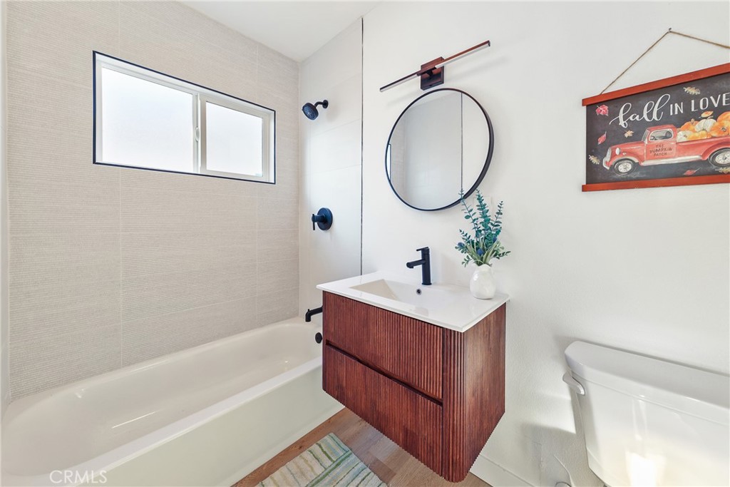 208 S Gaffney Avenue