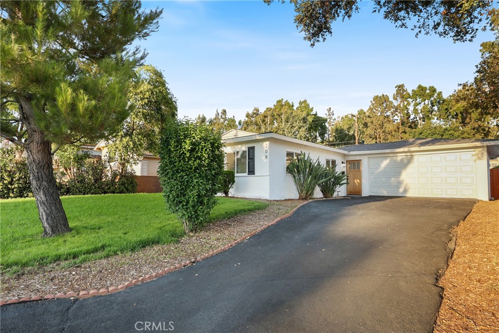 208 S Gaffney Avenue