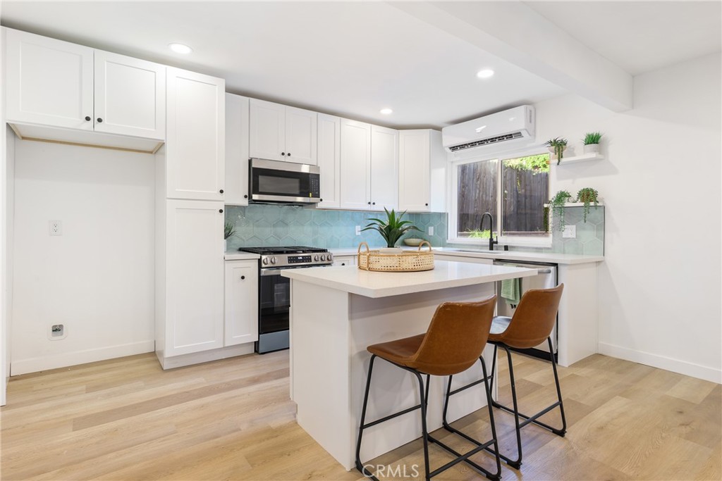 208 S Gaffney Avenue