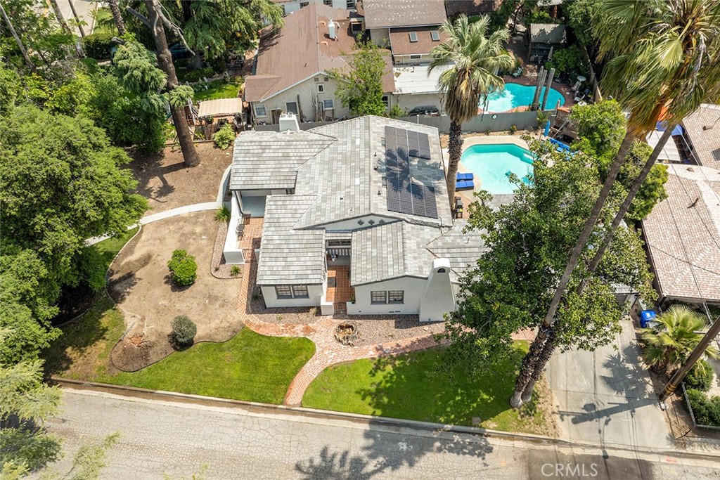 847 W Edgehill Road