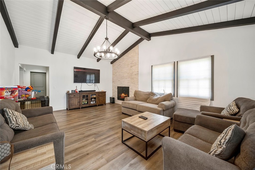 847 W Edgehill Road