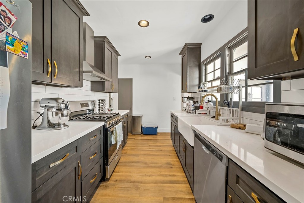 847 W Edgehill Road