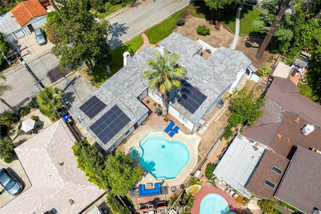 847 W Edgehill Road