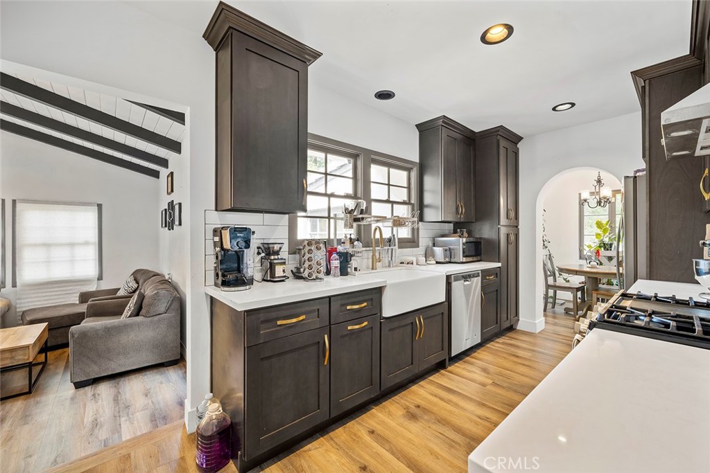 847 W Edgehill Road