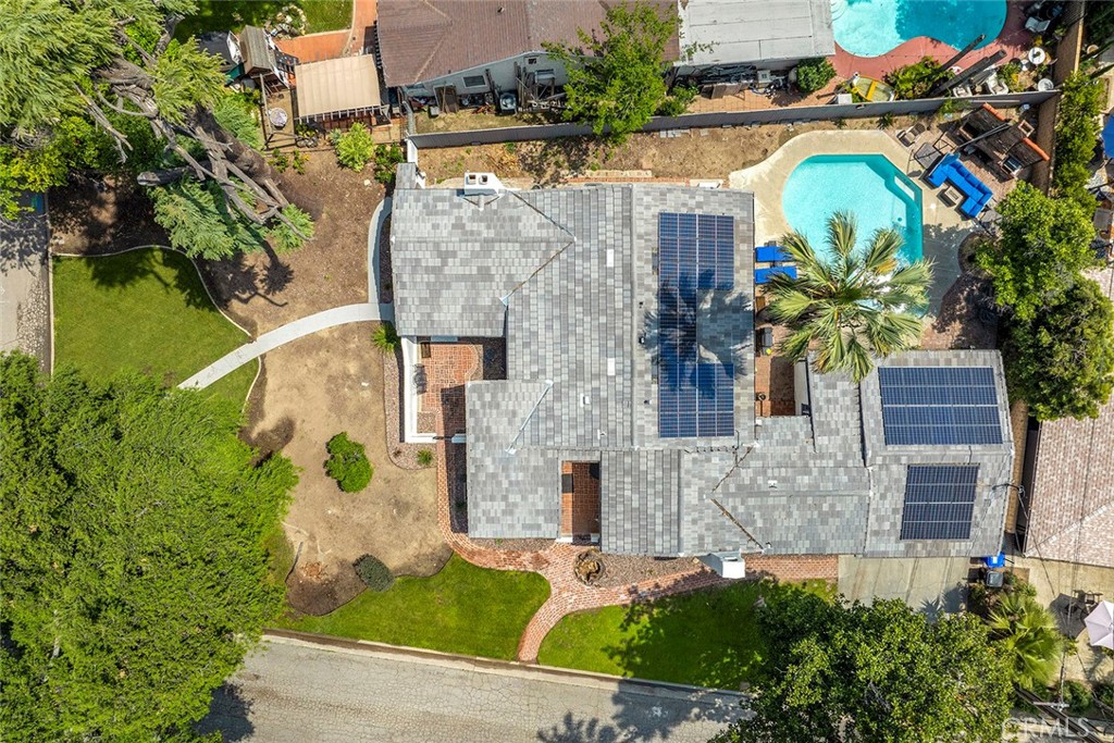 847 W Edgehill Road