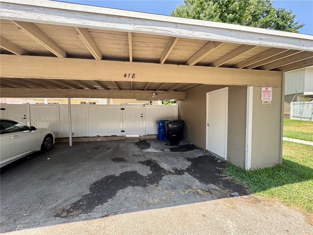 418 N Cerritos Avenue