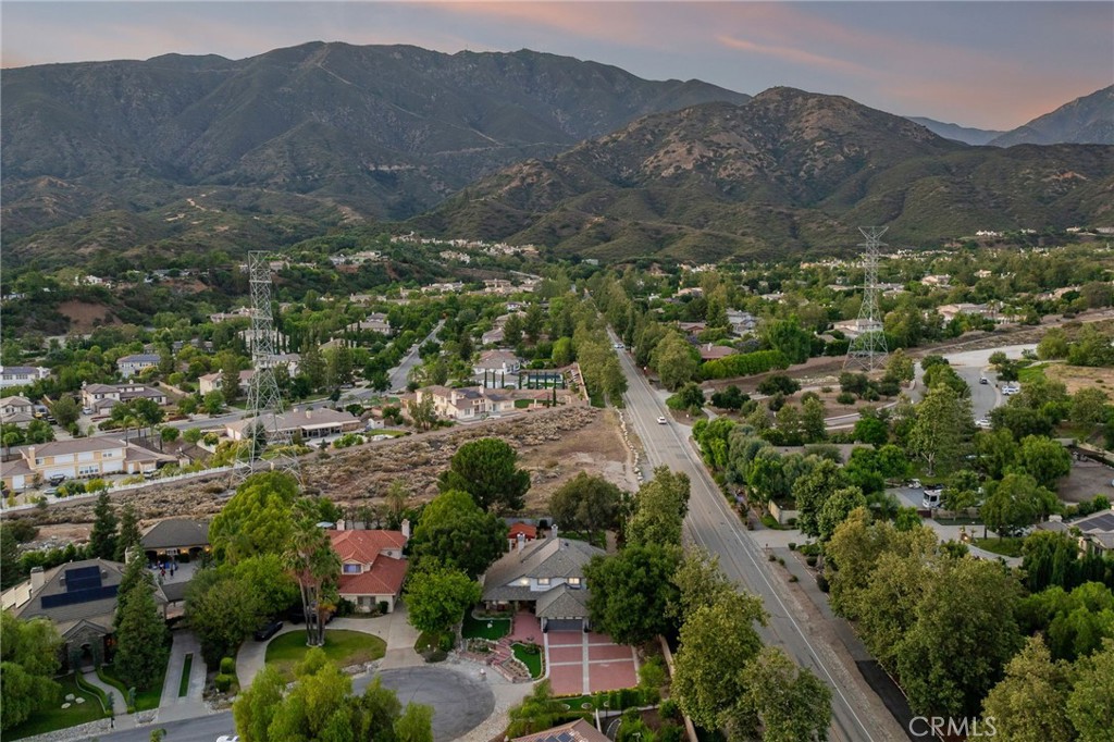 981 Deep Springs Drive