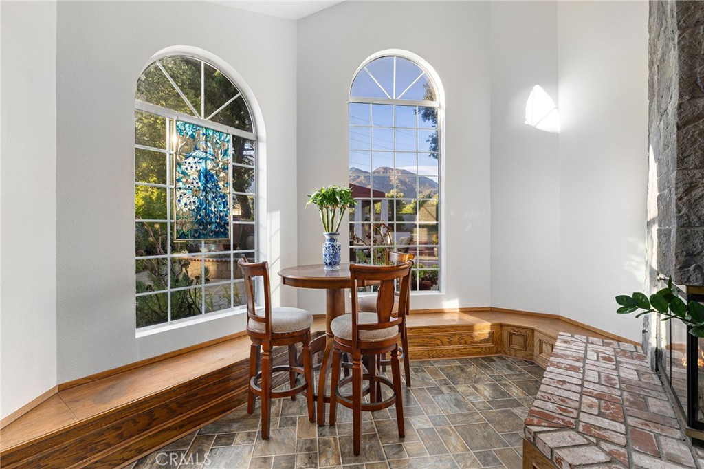 981 Deep Springs Drive