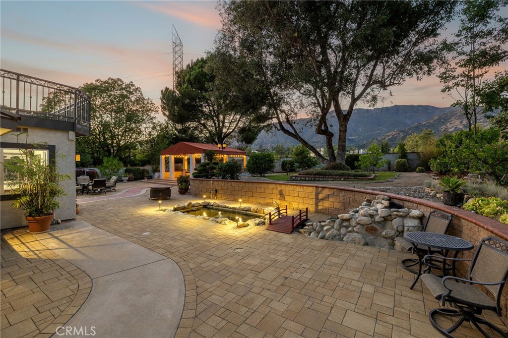 981 Deep Springs Drive