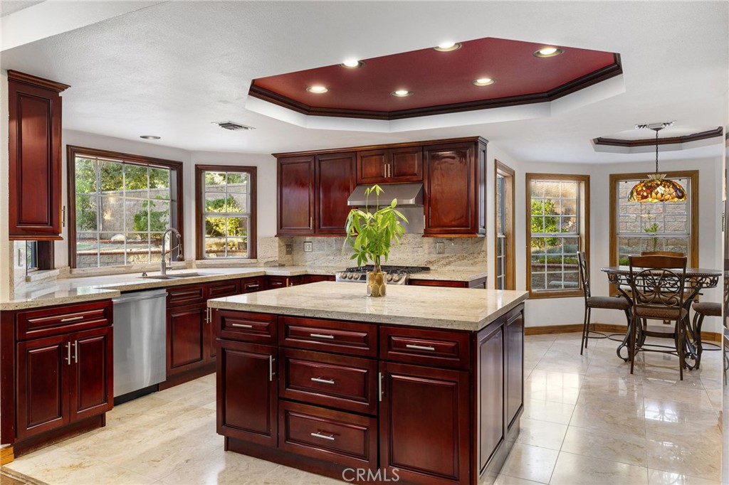 981 Deep Springs Drive