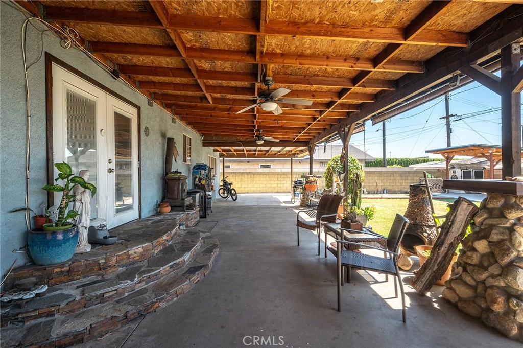 117 N Morada Avenue