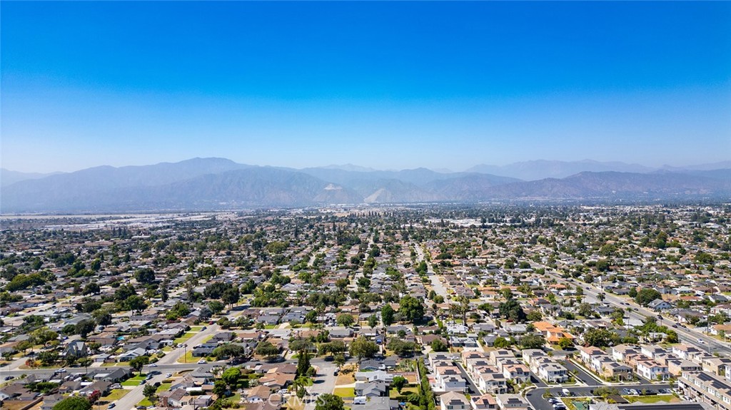 117 N Morada Avenue