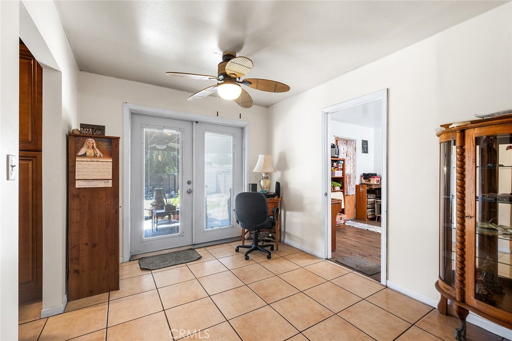 117 N Morada Avenue
