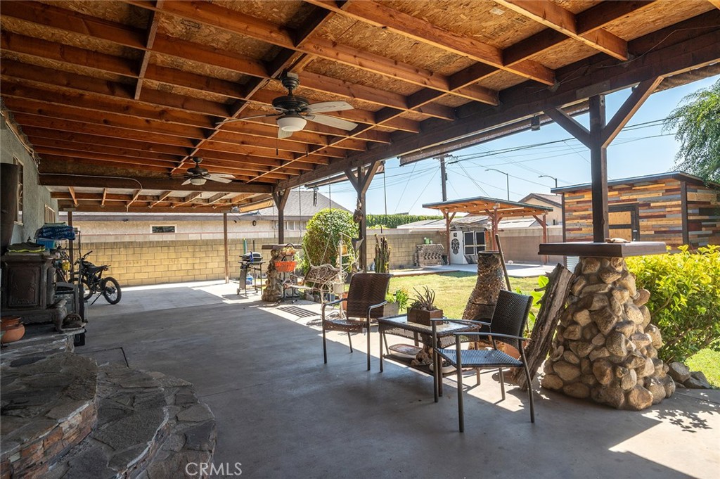 117 N Morada Avenue