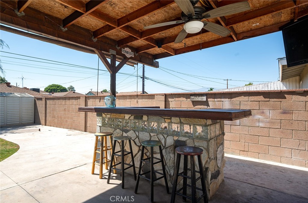 117 N Morada Avenue
