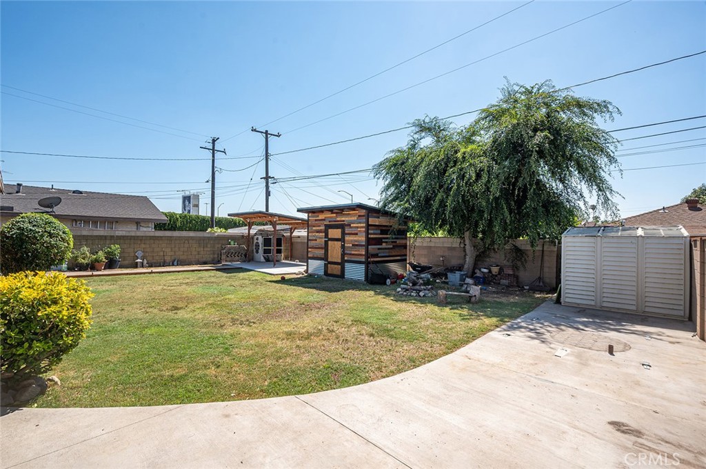 117 N Morada Avenue