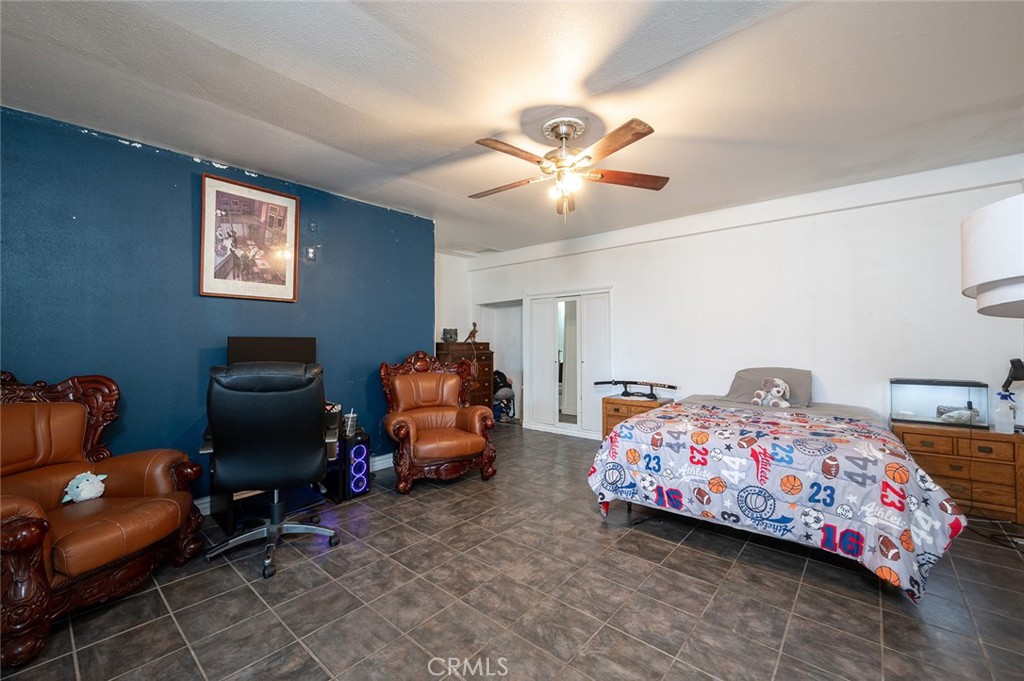 117 N Morada Avenue