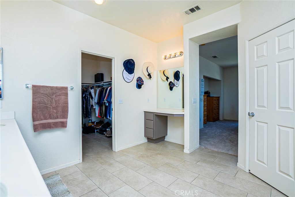 15138 Holiday Drive