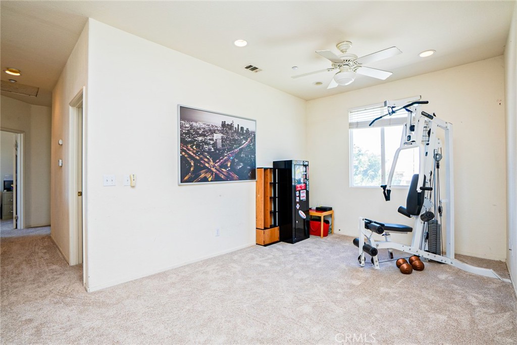 15138 Holiday Drive