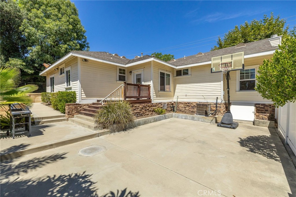 465 E Virginia Avenue