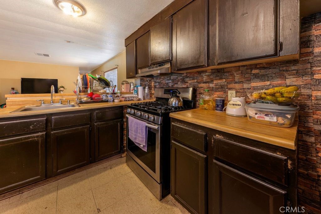 20301 Jefferson Street