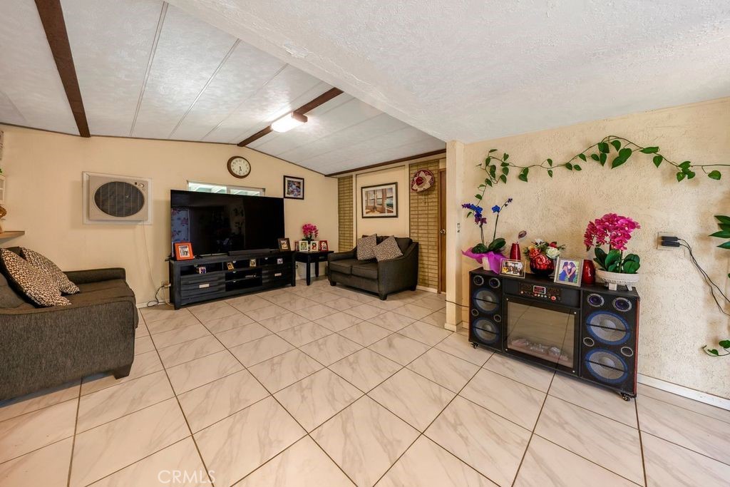 20301 Jefferson Street