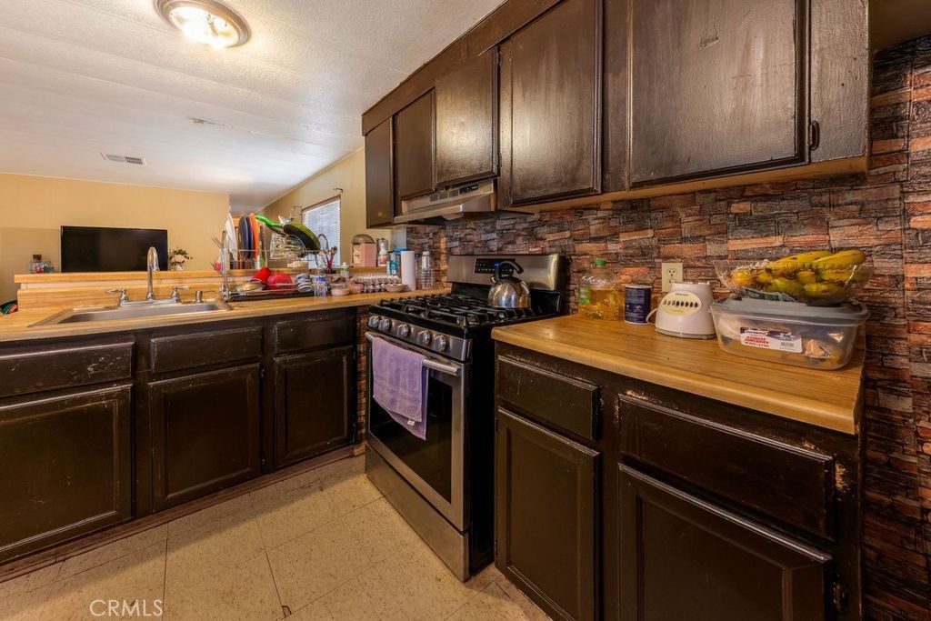 20301 Jefferson Street