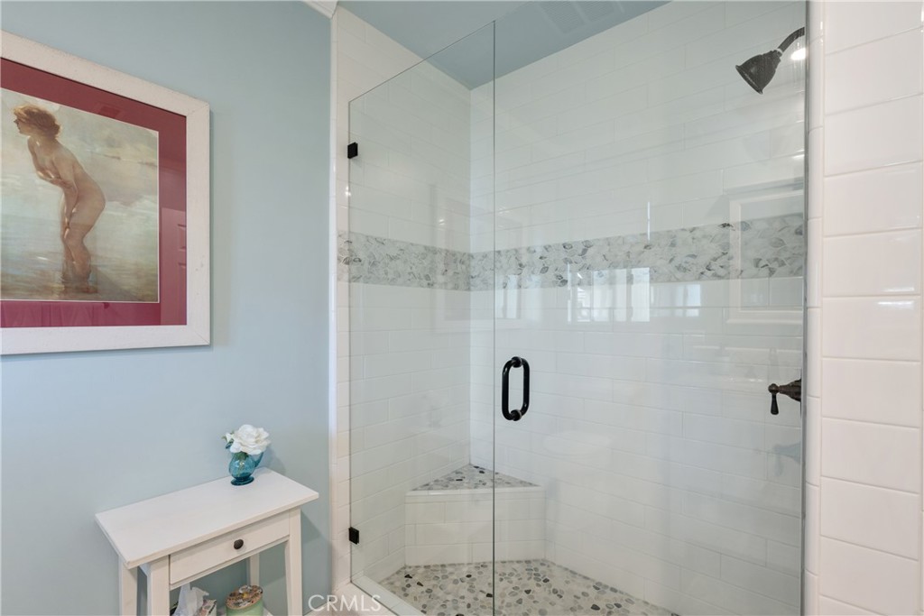 577 S Albertson Avenue