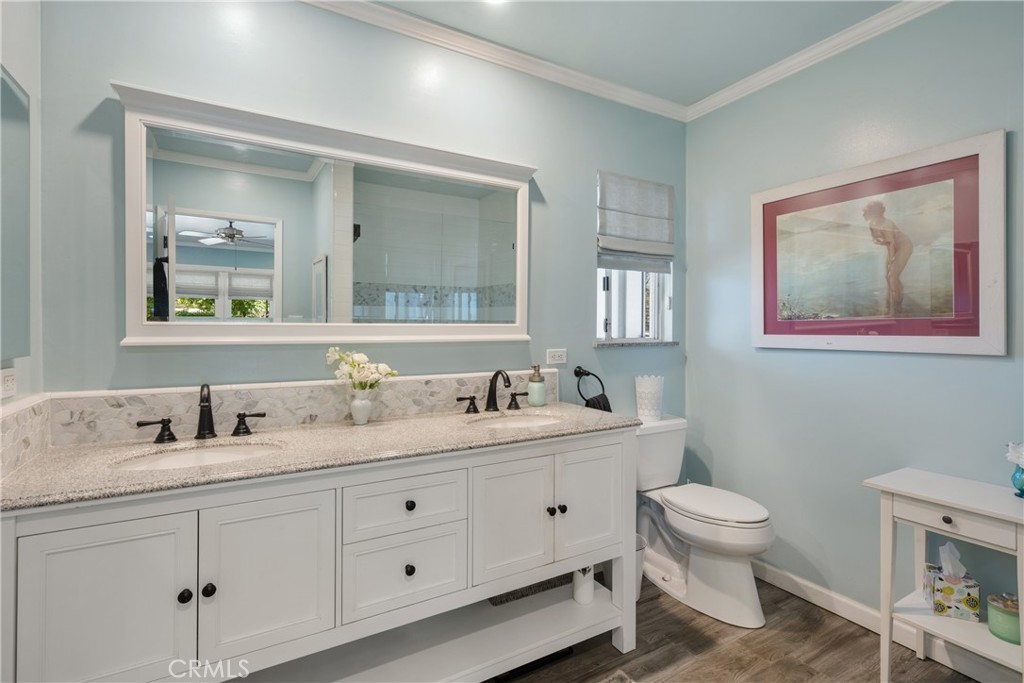 577 S Albertson Avenue