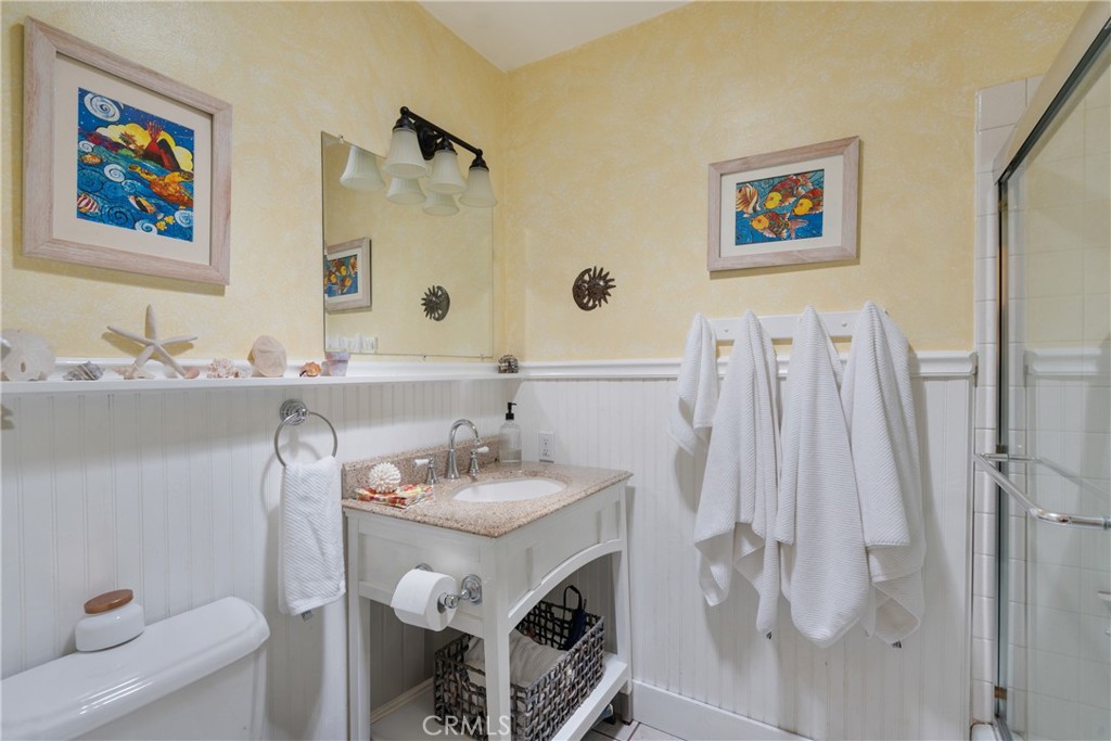 577 S Albertson Avenue