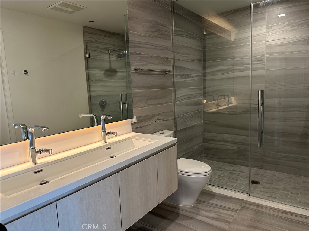 1050 S Grand Avenue 1705