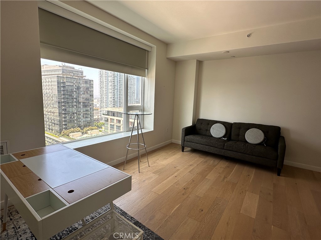 1050 S Grand Avenue 1705