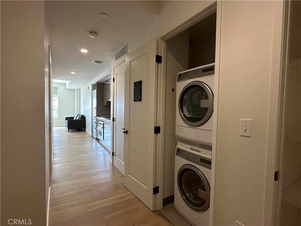 1050 S Grand Avenue 1705