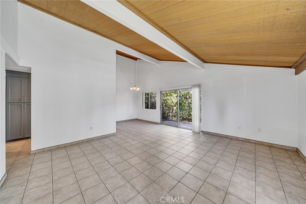 321 Spencer Avenue