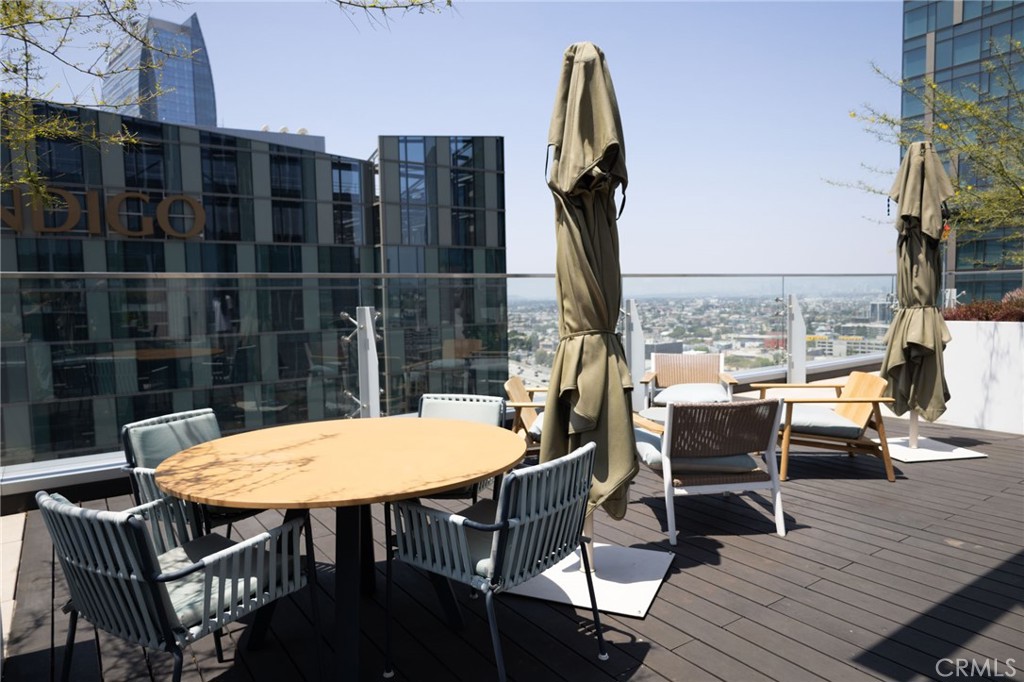 877 Francisco Street 1105